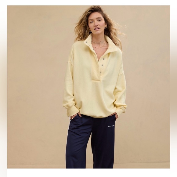 Aerie Getaway Quarter Snap Sweatshirt Lemon Paper Yellow - Picture 3 of 8